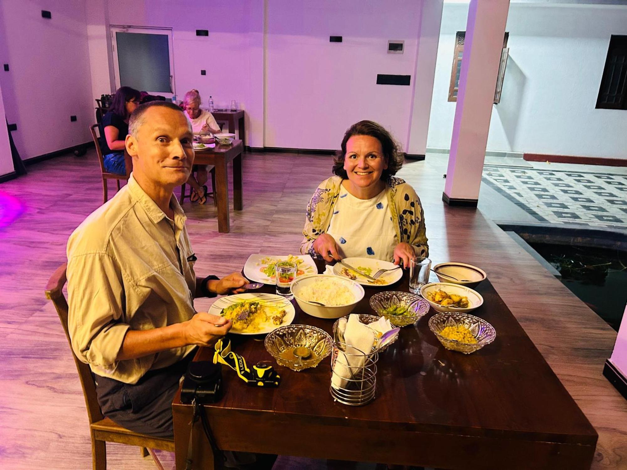 Man Guest Polonnaruwa Hotel Екстериор снимка