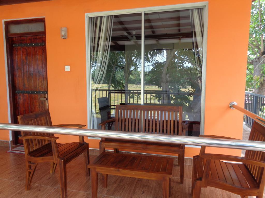 Man Guest Polonnaruwa Hotel Екстериор снимка