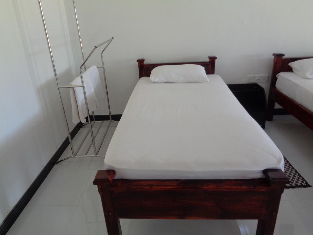 Man Guest Polonnaruwa Hotel Екстериор снимка