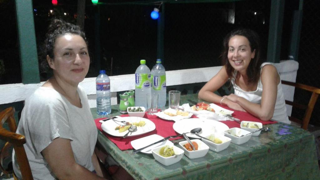 Man Guest Polonnaruwa Hotel Екстериор снимка
